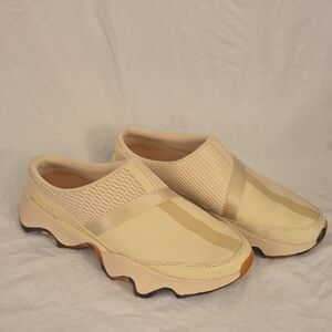 Sorel Women's Slip-On Clog in Pale Yellow and Tan